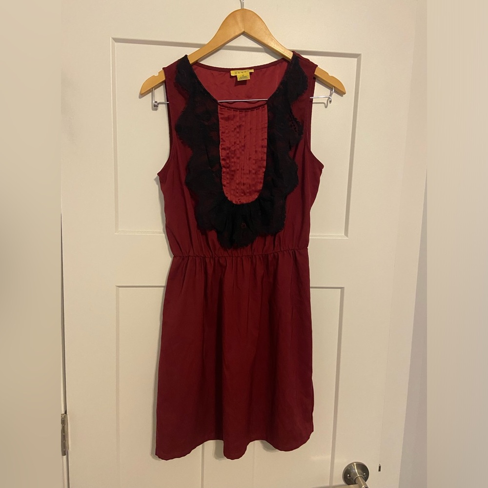 HAWKS burgundy with black lace cocktail dress medium